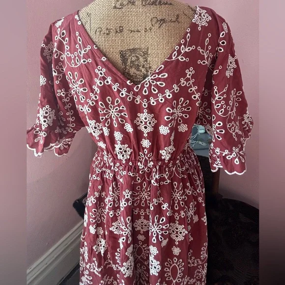 Floral Red Dress - Picture 4 of 7